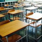 教師さん(34)、女子生徒に「豚汁を食べたら共食い」「太い足を見せるな」などと発言