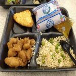 【画像】この発想すらなかった！！ アメリカの給食がガチでヤバイｗｗｗｗｗｗｗｗ